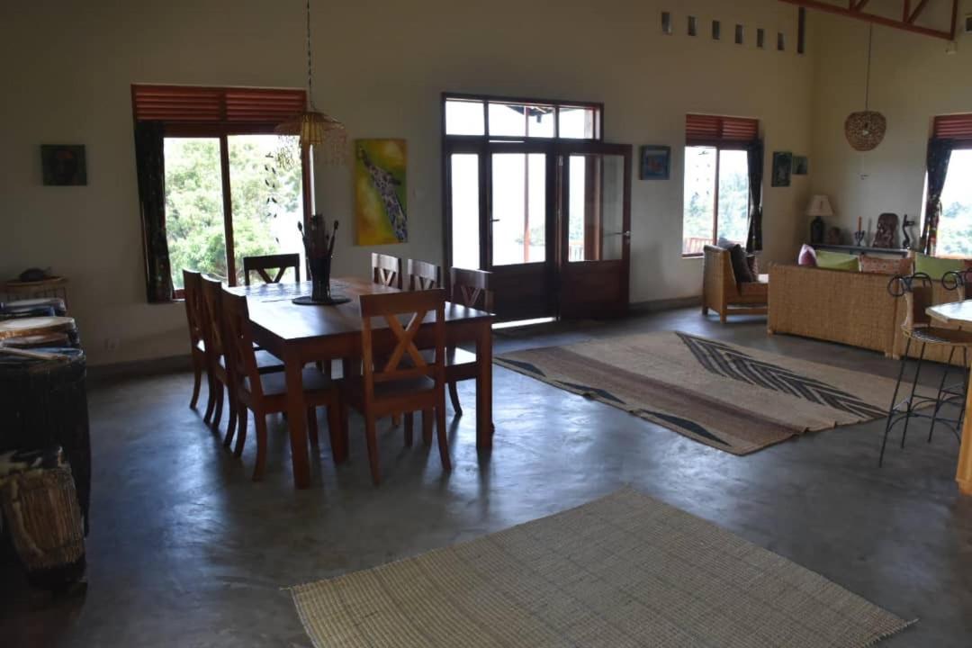 Amazi Land Home And Farm Stay Kibuye Exteriör bild