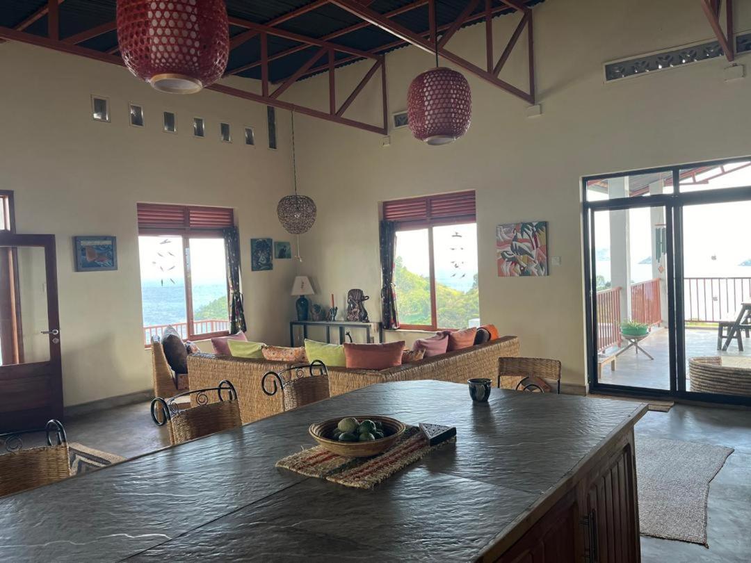 Amazi Land Home And Farm Stay Kibuye Exteriör bild