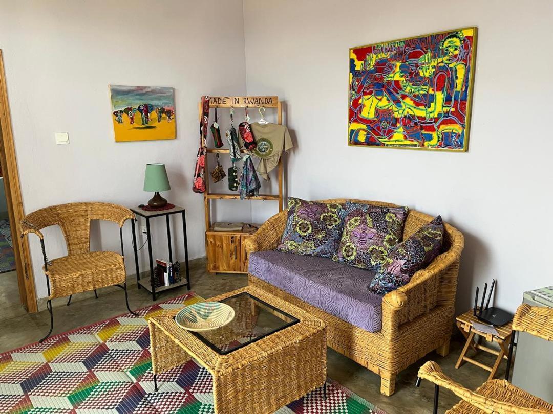 Amazi Land Home And Farm Stay Kibuye Exteriör bild